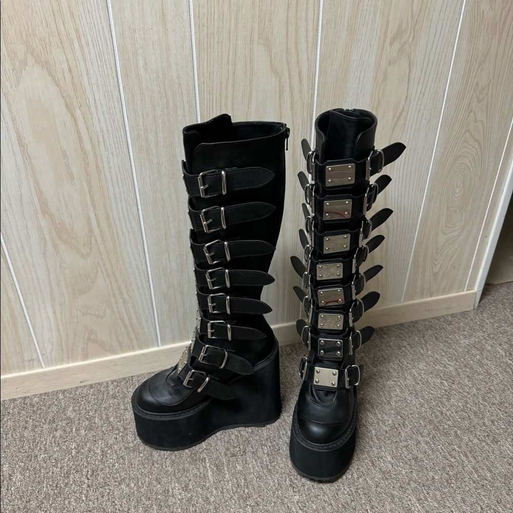 For Trade Demonia Swing-815 Boots Need Bigger Size - image 4